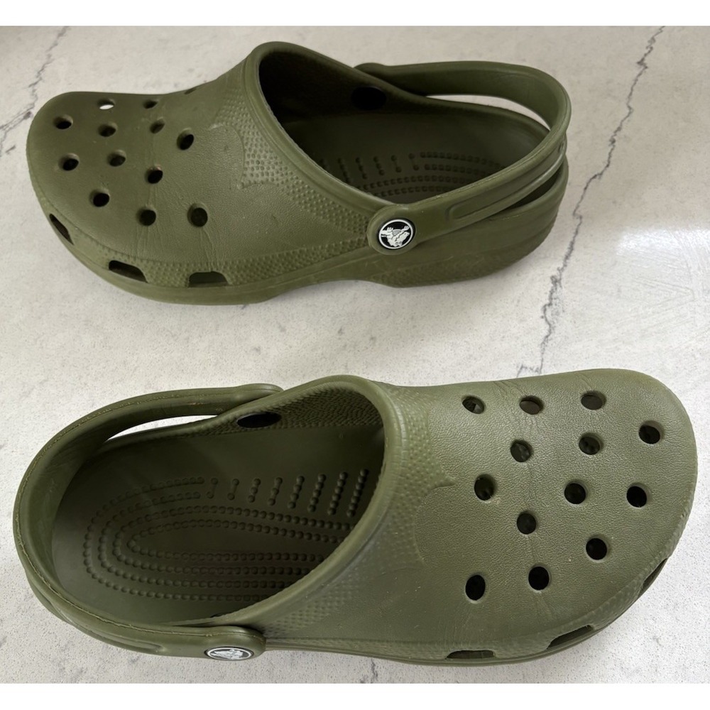 Vintage Crocs Classic Clogs Army Green Made in Canada Unisex Mens 4 Womens 6 - Picture 6 of 9